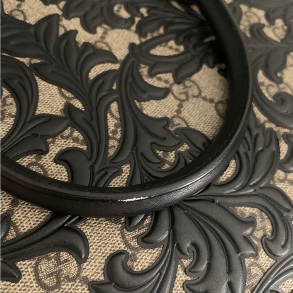 Gucci Convertible Gusset Tote
Arabesque GG Coated Canvas... - Picture 7 of 12